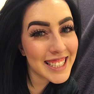 Meet your Posher, Addison